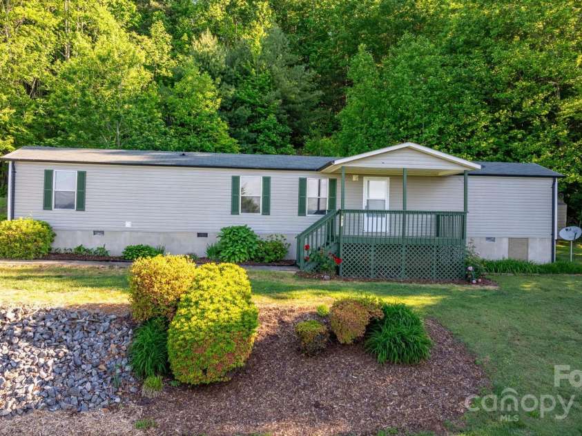 2930 Clarks Chapel Road, Lenoir, NC 28645.  MLS# CAR4256043, YatesRealty ID 12055. 