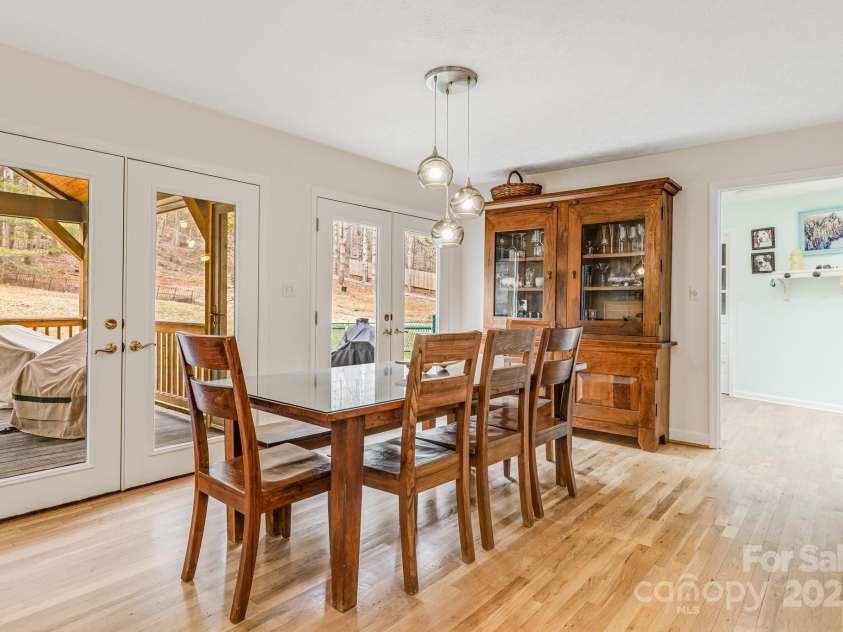 53 Jump Cove Road, Weaverville, NC 28787.  MLS# CAR4209397, YatesRealty ID 12056. 