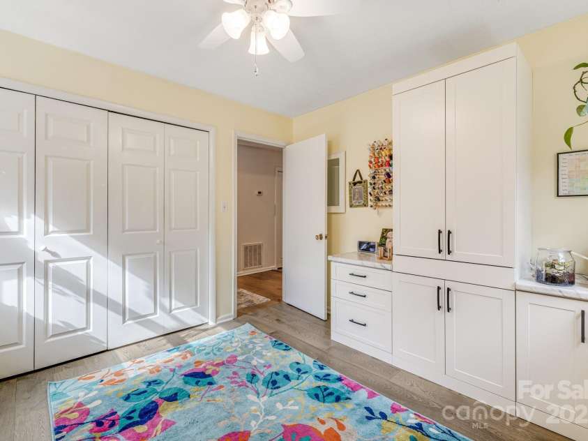 53 Jump Cove Road, Weaverville, NC 28787.  MLS# CAR4209397, YatesRealty ID 12056. 