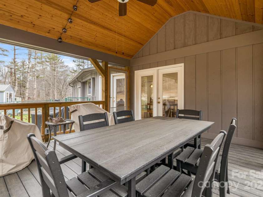 53 Jump Cove Road, Weaverville, NC 28787.  MLS# CAR4209397, YatesRealty ID 12056. 