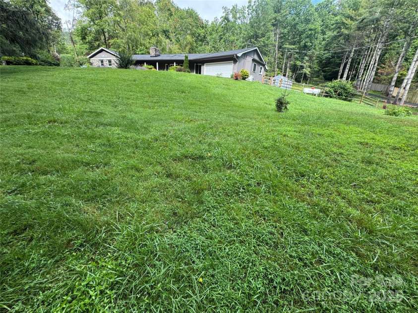 53 Jump Cove Road, Weaverville, NC 28787.  MLS# CAR4209397, YatesRealty ID 12056. 