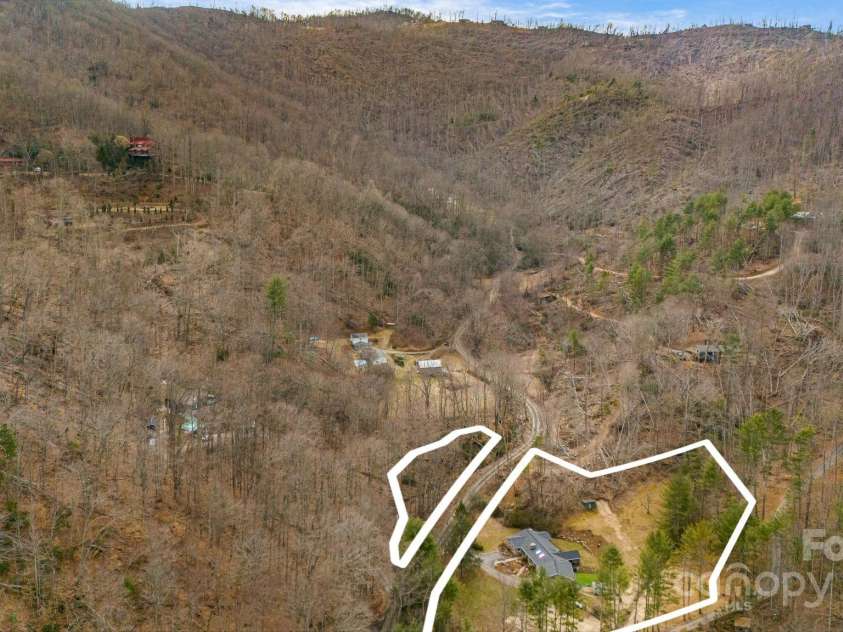 53 Jump Cove Road, Weaverville, NC 28787.  MLS# CAR4209397, YatesRealty ID 12056. 