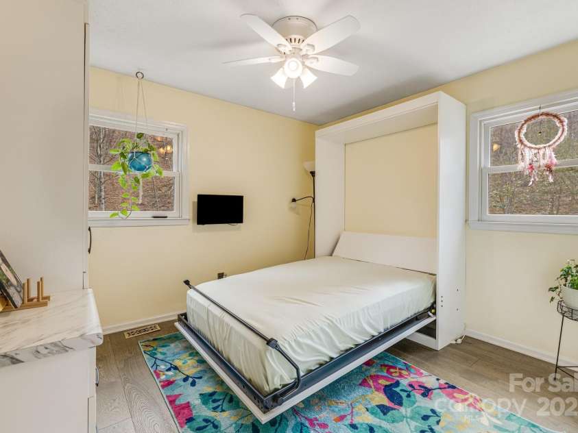 53 Jump Cove Road, Weaverville, NC 28787.  MLS# CAR4209397, YatesRealty ID 12056. Murphy bed