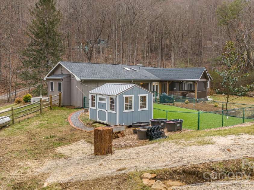 53 Jump Cove Road, Weaverville, NC 28787.  MLS# CAR4209397, YatesRealty ID 12056. Plenty of Space