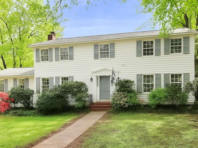 7020 Leesburg Road, Charlotte, NC 28215.  MLS# CAR4272446, YatesRealty ID 12057. Virtual with painted brick