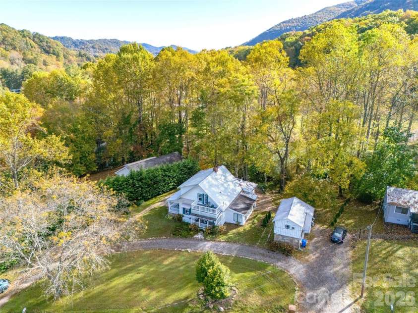 125 Timberline Drive, Maggie Valley, NC 28751.  MLS# CAR4365307, YatesRealty ID 12058. 