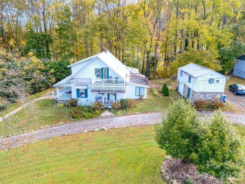 125 Timberline Drive, Maggie Valley, NC 28751.  MLS# CAR4365307, YatesRealty ID 12058. 