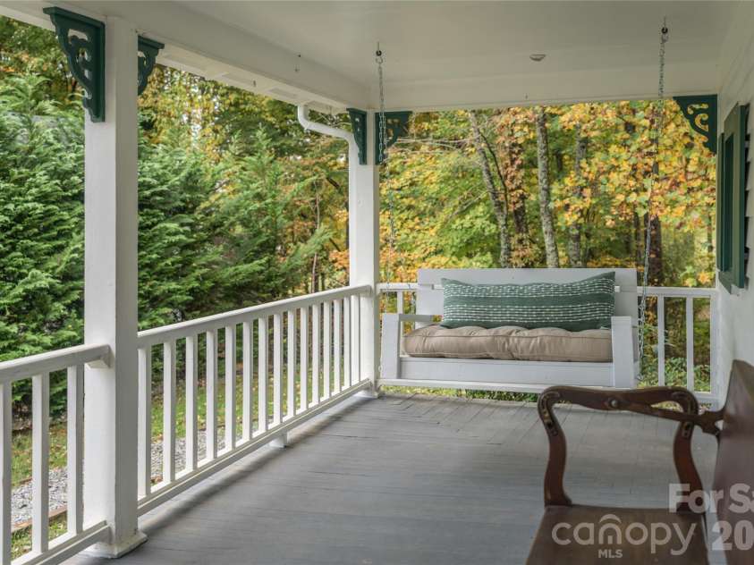 125 Timberline Drive, Maggie Valley, NC 28751.  MLS# CAR4365307, YatesRealty ID 12058. Front Porch