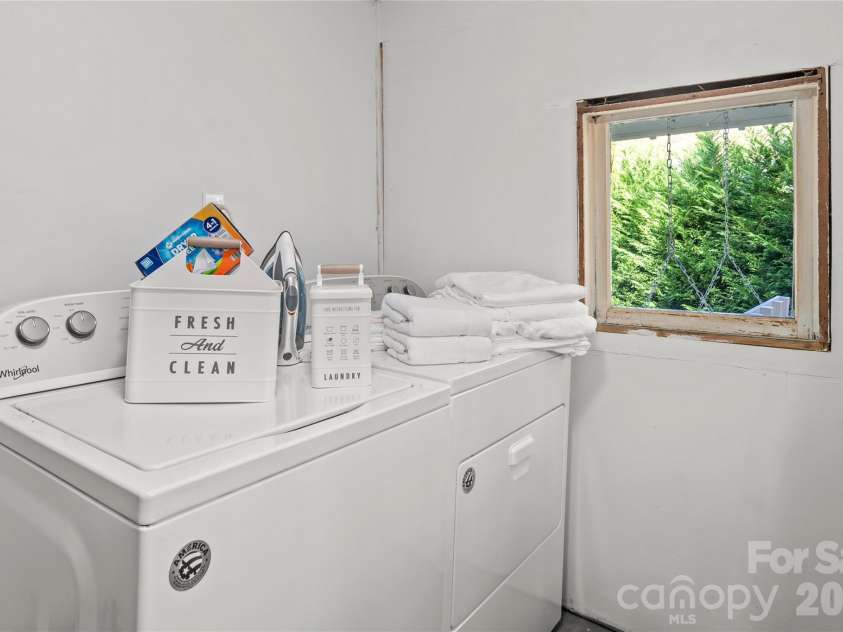 125 Timberline Drive, Maggie Valley, NC 28751.  MLS# CAR4365307, YatesRealty ID 12058. Laundry on the main level