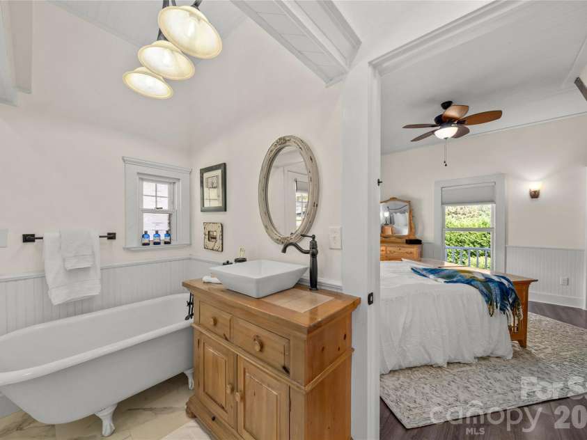 125 Timberline Drive, Maggie Valley, NC 28751.  MLS# CAR4365307, YatesRealty ID 12058. Main floor bath with historically accurate accents.