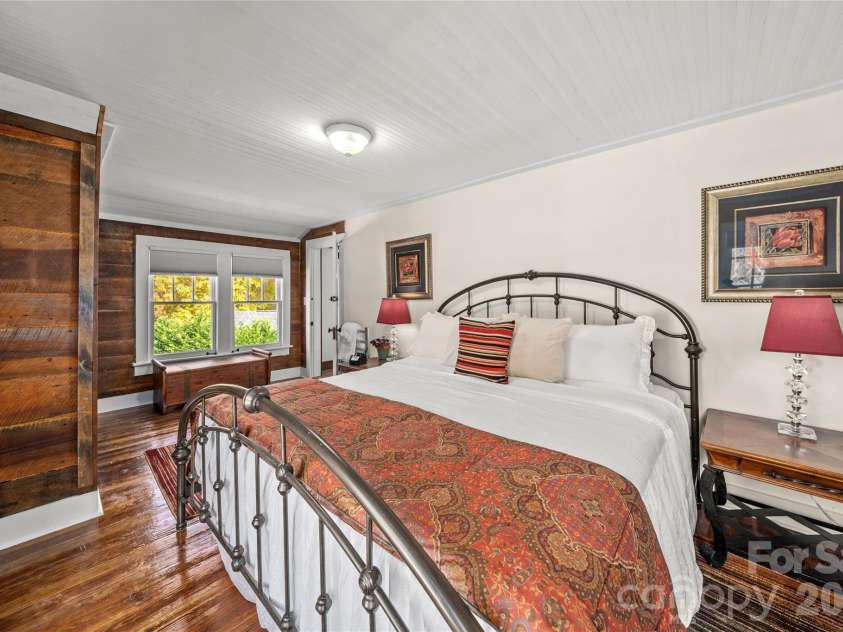 125 Timberline Drive, Maggie Valley, NC 28751.  MLS# CAR4365307, YatesRealty ID 12058. Upstairs bedroom