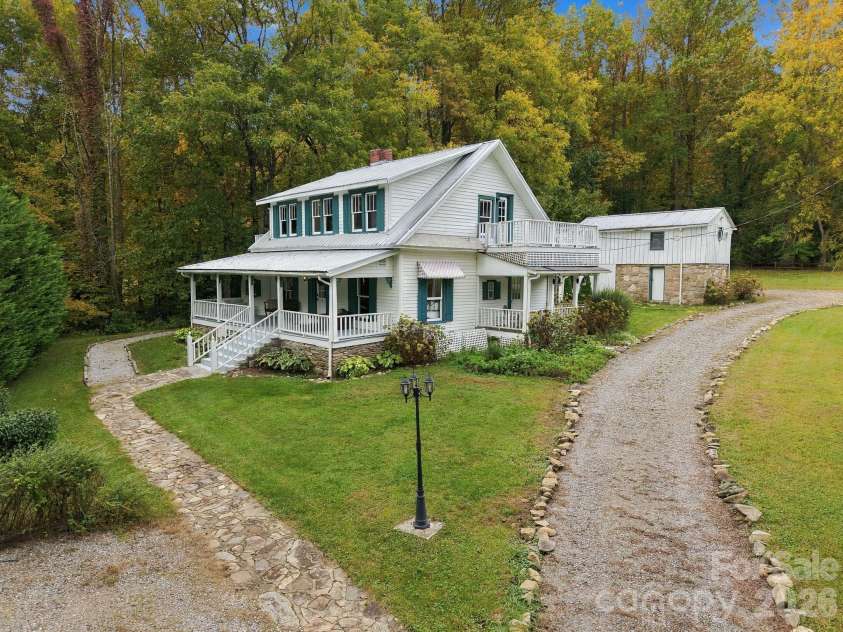 125 Timberline Drive, Maggie Valley, NC 28751.  MLS# CAR4430020, YatesRealty ID 12058. 