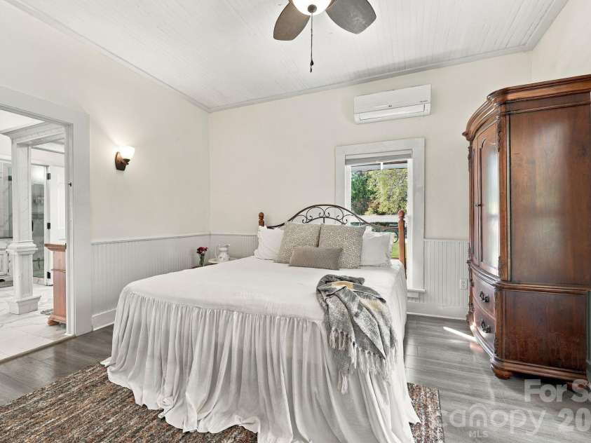 125 Timberline Drive, Maggie Valley, NC 28751.  MLS# CAR4430020, YatesRealty ID 12058. 