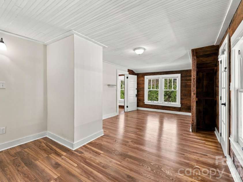 125 Timberline Drive, Maggie Valley, NC 28751.  MLS# CAR4430020, YatesRealty ID 12058. 