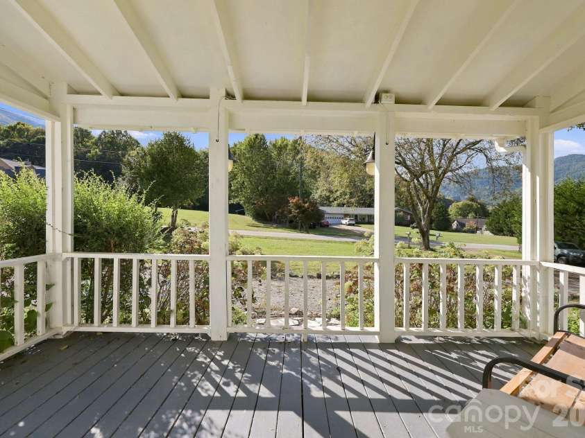 125 Timberline Drive, Maggie Valley, NC 28751.  MLS# CAR4430020, YatesRealty ID 12058. 