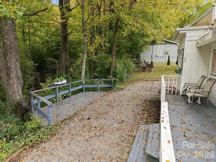 125 Timberline Drive, Maggie Valley, NC 28751.  MLS# CAR4430020, YatesRealty ID 12058. 