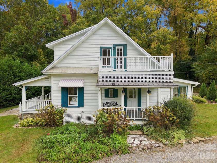 125 Timberline Drive, Maggie Valley, NC 28751.  MLS# CAR4430020, YatesRealty ID 12058. 