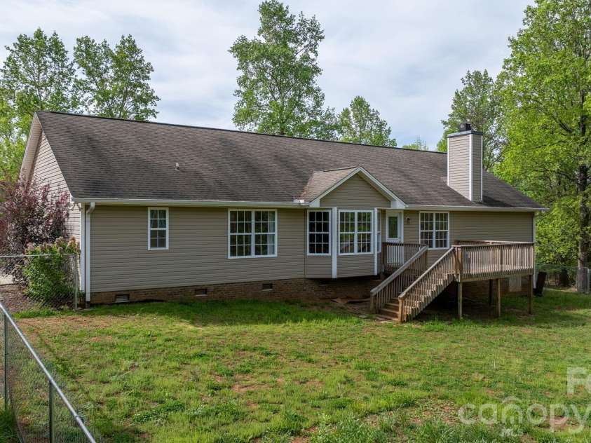 180 Cherry Blossom Lane, Stony Point, NC 28678.  MLS# CAR4365622, YatesRealty ID 12059. 