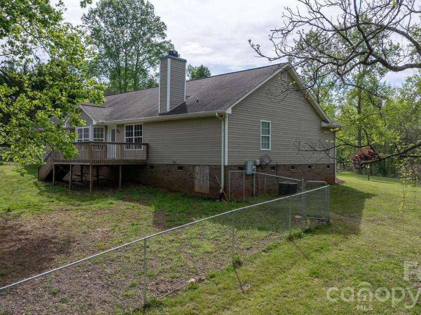 180 Cherry Blossom Lane, Stony Point, NC 28678.  MLS# CAR4365622, YatesRealty ID 12059. 