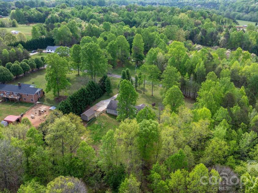 180 Cherry Blossom Lane, Stony Point, NC 28678.  MLS# CAR4365622, YatesRealty ID 12059. 