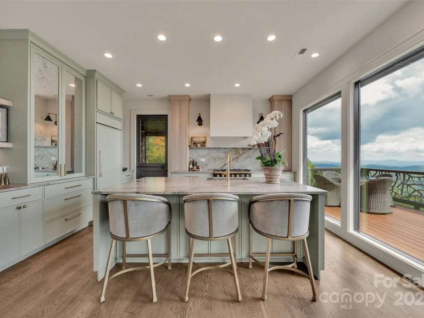 96 Moltz Court, Lake Toxaway, NC 28747.  MLS# CAR4308433, YatesRealty ID 1206. 