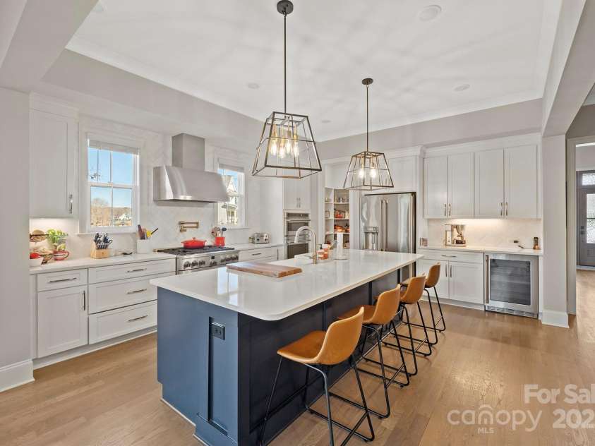 180 Twin Sisters Lane, Mooresville, NC 28117.  MLS# CAR4235411, YatesRealty ID 12060. 