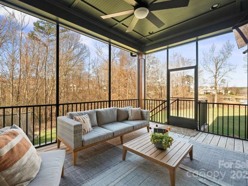 180 Twin Sisters Lane, Mooresville, NC 28117.  MLS# CAR4235411, YatesRealty ID 12060. 