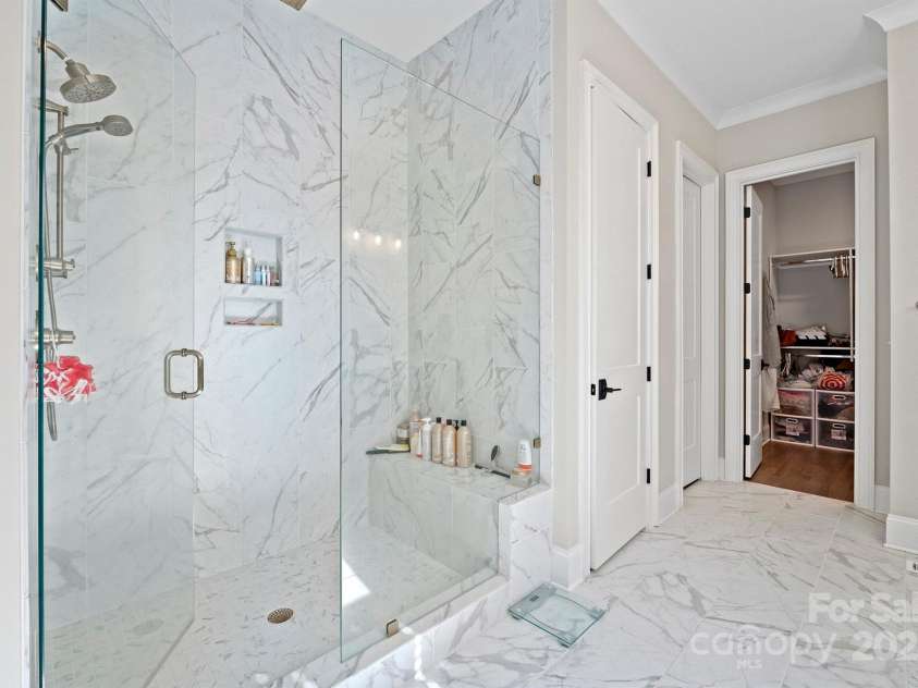 180 Twin Sisters Lane, Mooresville, NC 28117.  MLS# CAR4235411, YatesRealty ID 12060. 