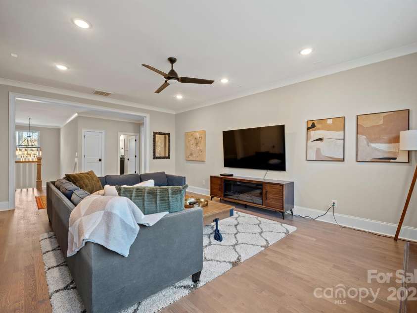 180 Twin Sisters Lane, Mooresville, NC 28117.  MLS# CAR4235411, YatesRealty ID 12060. 