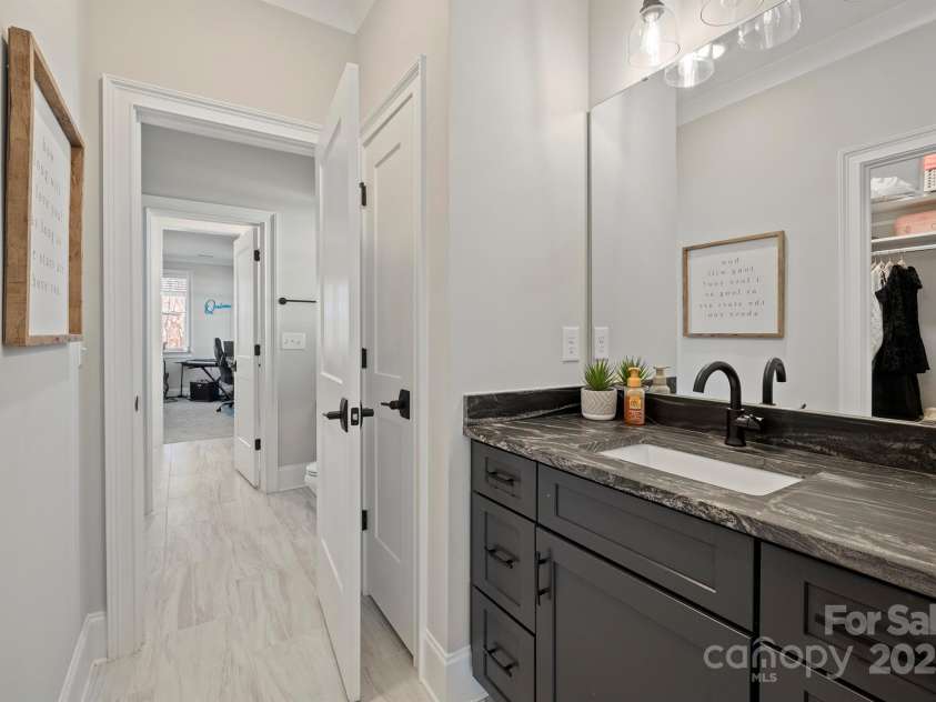180 Twin Sisters Lane, Mooresville, NC 28117.  MLS# CAR4235411, YatesRealty ID 12060. Jack and Jill Bathroom