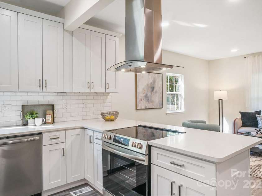 244 Race Street, Statesville, NC 28677.  MLS# CAR4235219, YatesRealty ID 12062. 