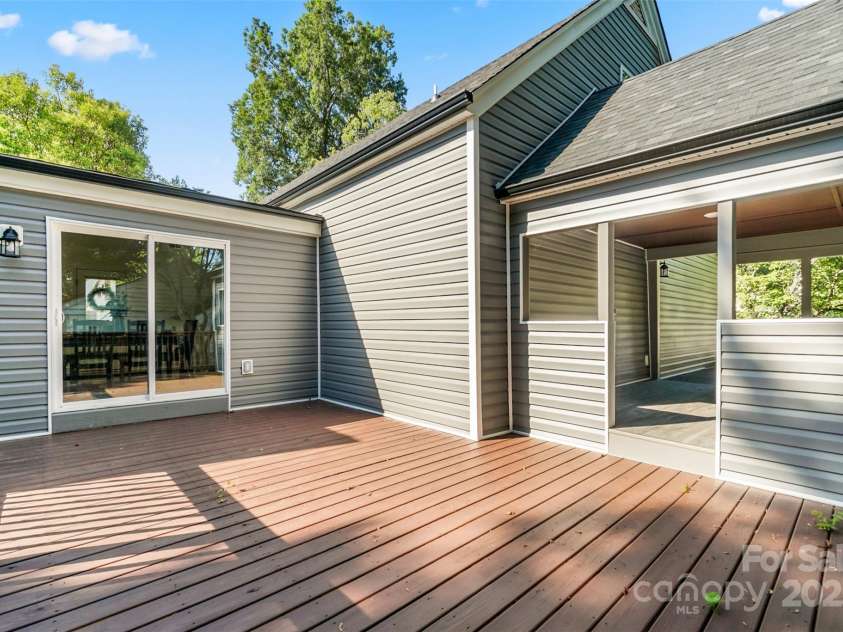 244 Race Street, Statesville, NC 28677.  MLS# CAR4235219, YatesRealty ID 12062. 