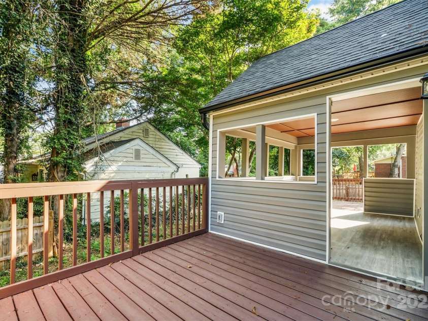 244 Race Street, Statesville, NC 28677.  MLS# CAR4235219, YatesRealty ID 12062. 