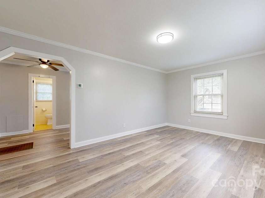 2321 Cline Street, Statesville, NC 28677.  MLS# CAR4277020, YatesRealty ID 12063. 