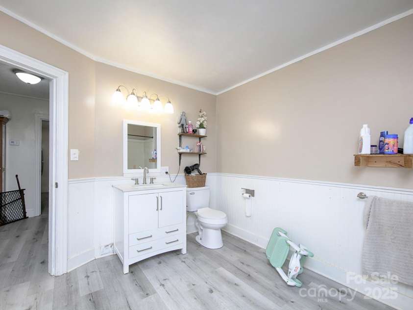 303 Island Ford Road, Maiden, NC 28650.  MLS# CAR4254952, YatesRealty ID 12063. 