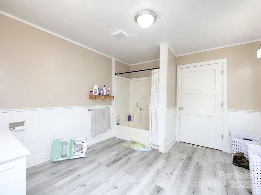 303 Island Ford Road, Maiden, NC 28650.  MLS# CAR4254952, YatesRealty ID 12063. 