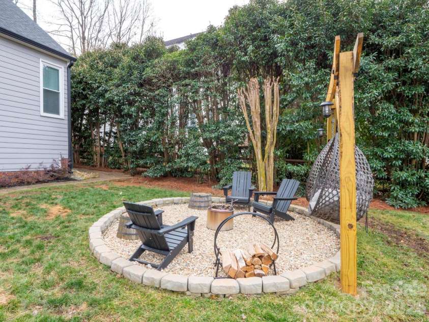 17207 Shadow Bark Drive, Cornelius, NC 28031.  MLS# CAR4340143, YatesRealty ID 12064. 