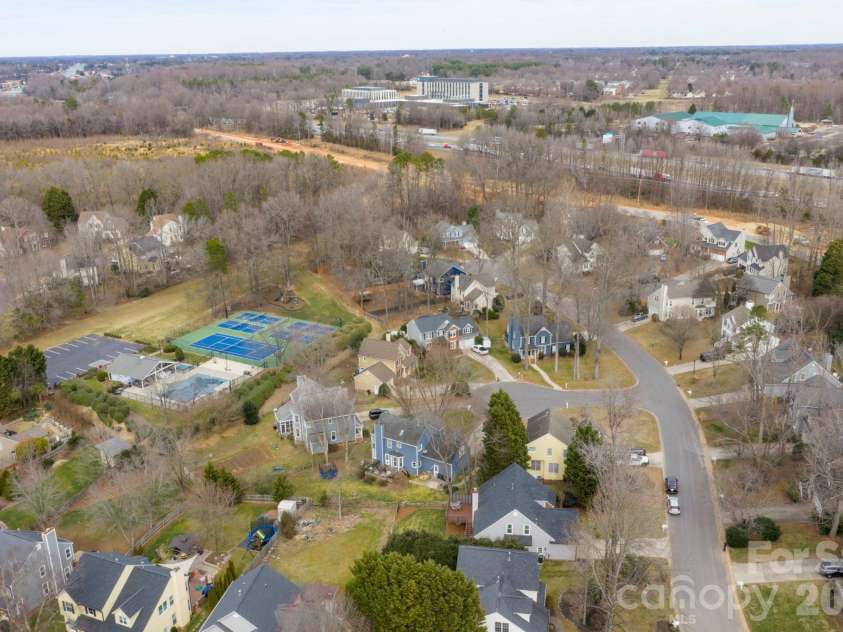 17207 Shadow Bark Drive, Cornelius, NC 28031.  MLS# CAR4340143, YatesRealty ID 12064. 