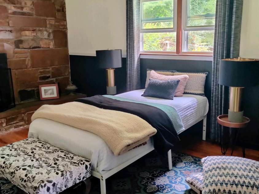 607 Fred Sparks Road, Bakersville, NC 28705.  MLS# CAR4296493, YatesRealty ID 12065. 