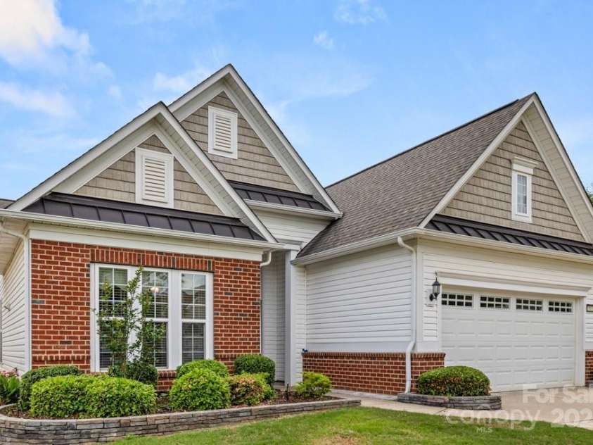 20135 Dovekie Lane, Fort Mill, SC 29707.  MLS# CAR4247031, YatesRealty ID 12067. 