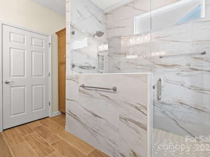 20135 Dovekie Lane, Fort Mill, SC 29707.  MLS# CAR4247031, YatesRealty ID 12067. 