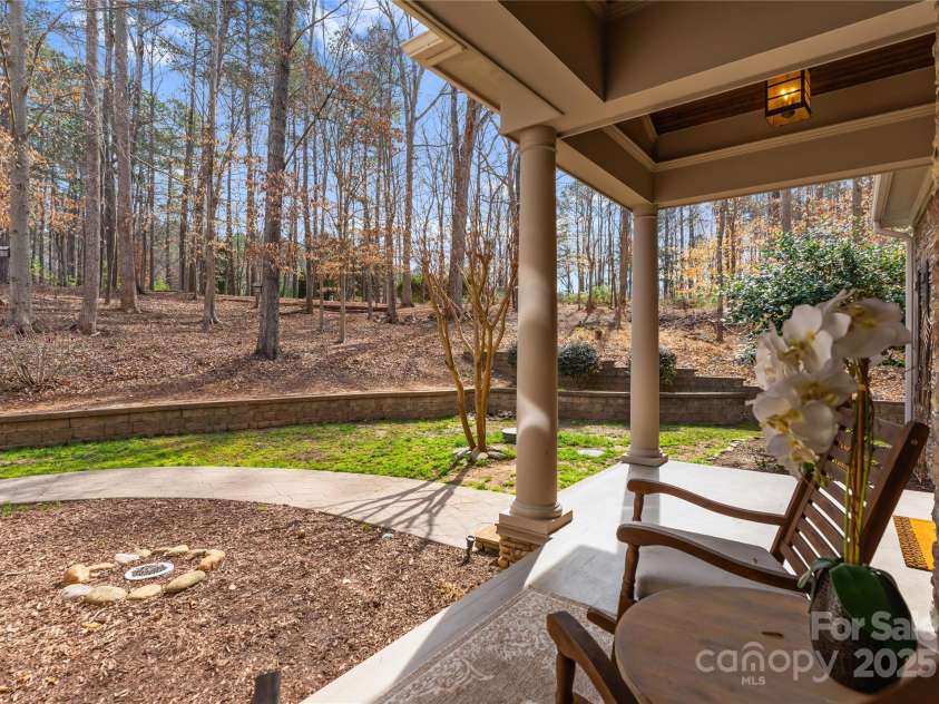 109 Hawksnest Lane, Mooresville, NC 28117.  MLS# CAR4230987, YatesRealty ID 12068. 
