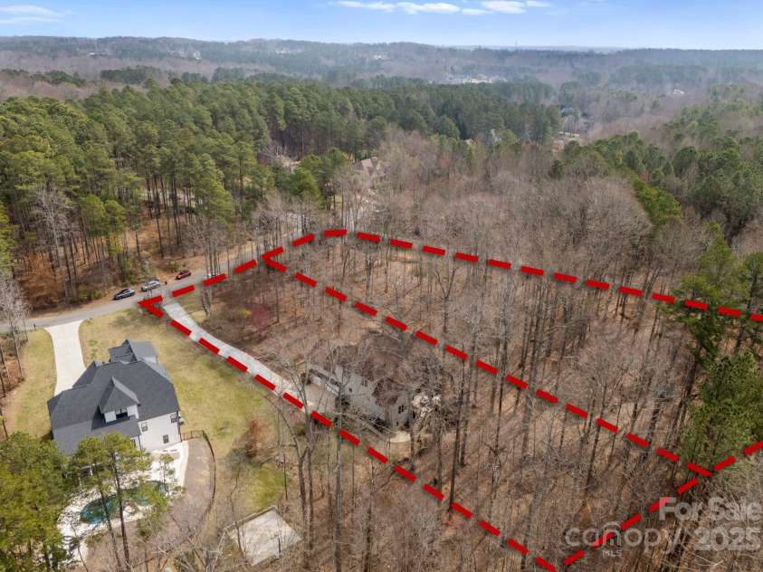 109 Hawksnest Lane, Mooresville, NC 28117.  MLS# CAR4230987, YatesRealty ID 12068. 