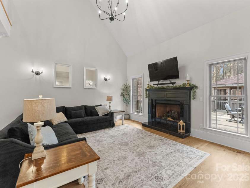 109 Hawksnest Lane, Mooresville, NC 28117.  MLS# CAR4230987, YatesRealty ID 12068. 