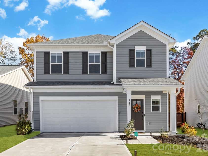 145 Baucom Street, Charlotte, NC 28216.  MLS# CAR4322345, YatesRealty ID 12068. 