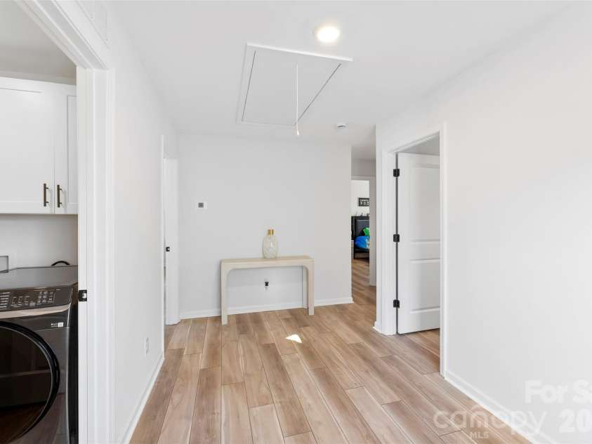 145 Baucom Street, Charlotte, NC 28216.  MLS# CAR4322345, YatesRealty ID 12068. 