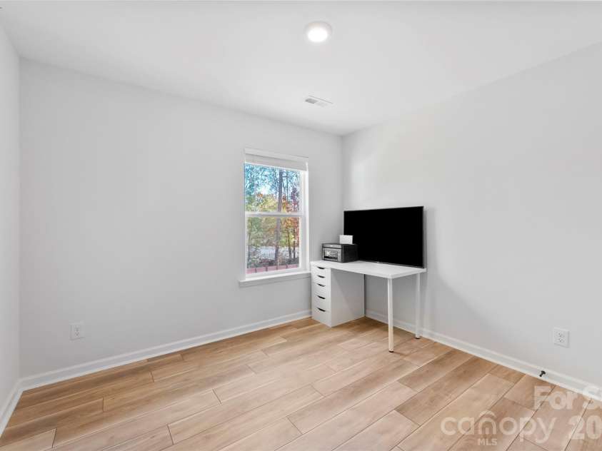 145 Baucom Street, Charlotte, NC 28216.  MLS# CAR4322345, YatesRealty ID 12068. 