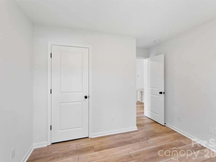 145 Baucom Street, Charlotte, NC 28216.  MLS# CAR4322345, YatesRealty ID 12068. 