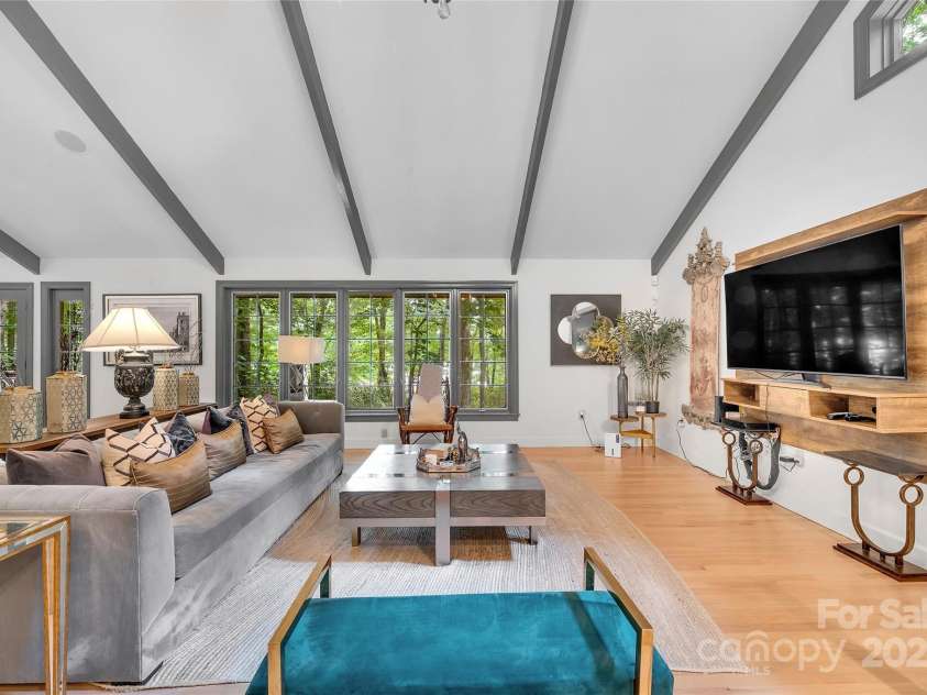 562 West Club Boulevard, Lake Toxaway, NC 28747.  MLS# CAR4199636, YatesRealty ID 1207. 