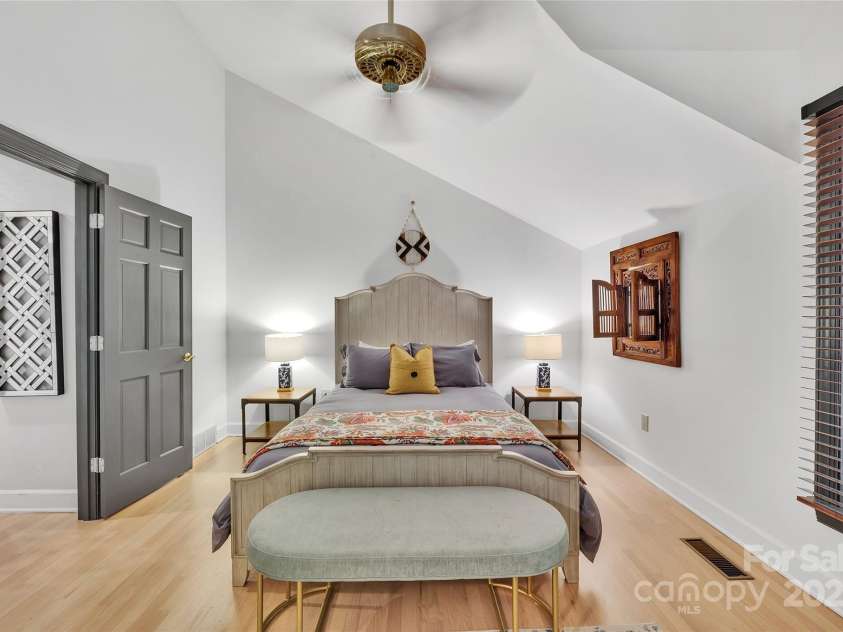 562 West Club Boulevard, Lake Toxaway, NC 28747.  MLS# CAR4199636, YatesRealty ID 1207. 